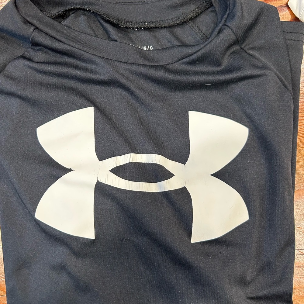 Under Armour Heat Gear Youth Large
